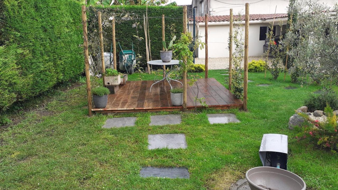 Chez Jeanfi Bed & Breakfast Fronsac  Ngoại thất bức ảnh