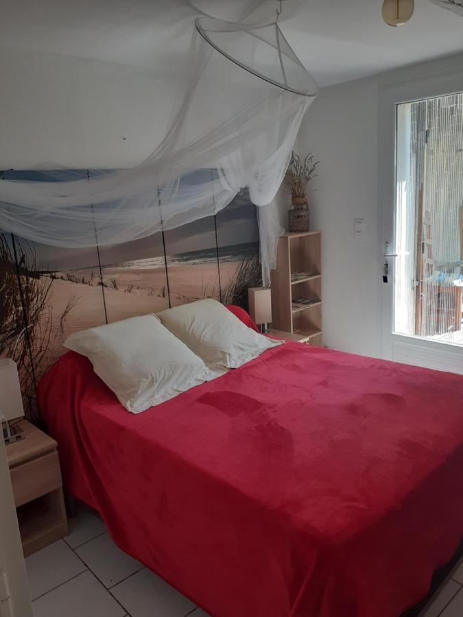Chez Jeanfi Bed & Breakfast Fronsac  Ngoại thất bức ảnh
